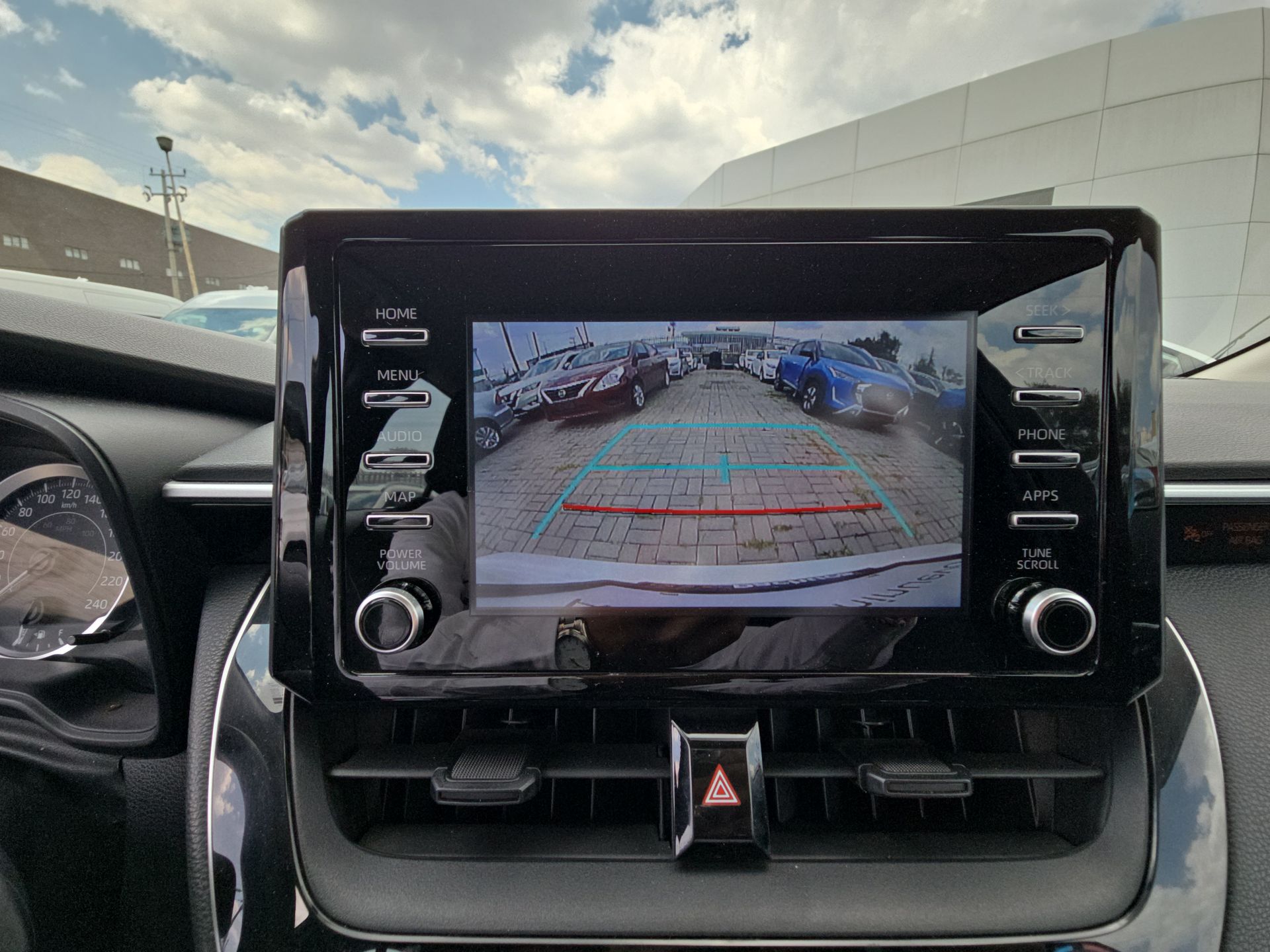 2021 Toyota Corolla 4p Base L4/1.8 Aut