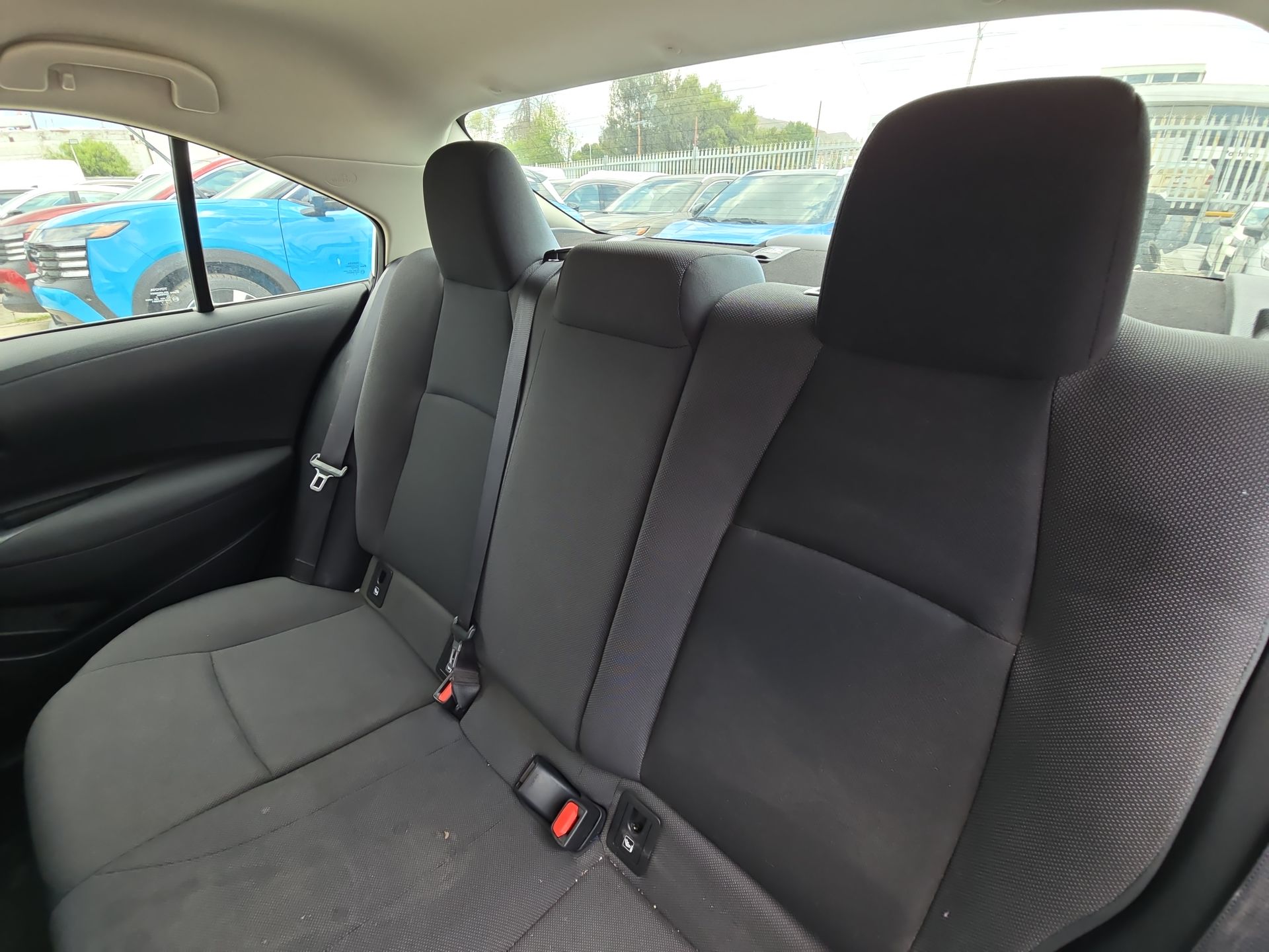 2021 Toyota Corolla 4p Base L4/1.8 Aut