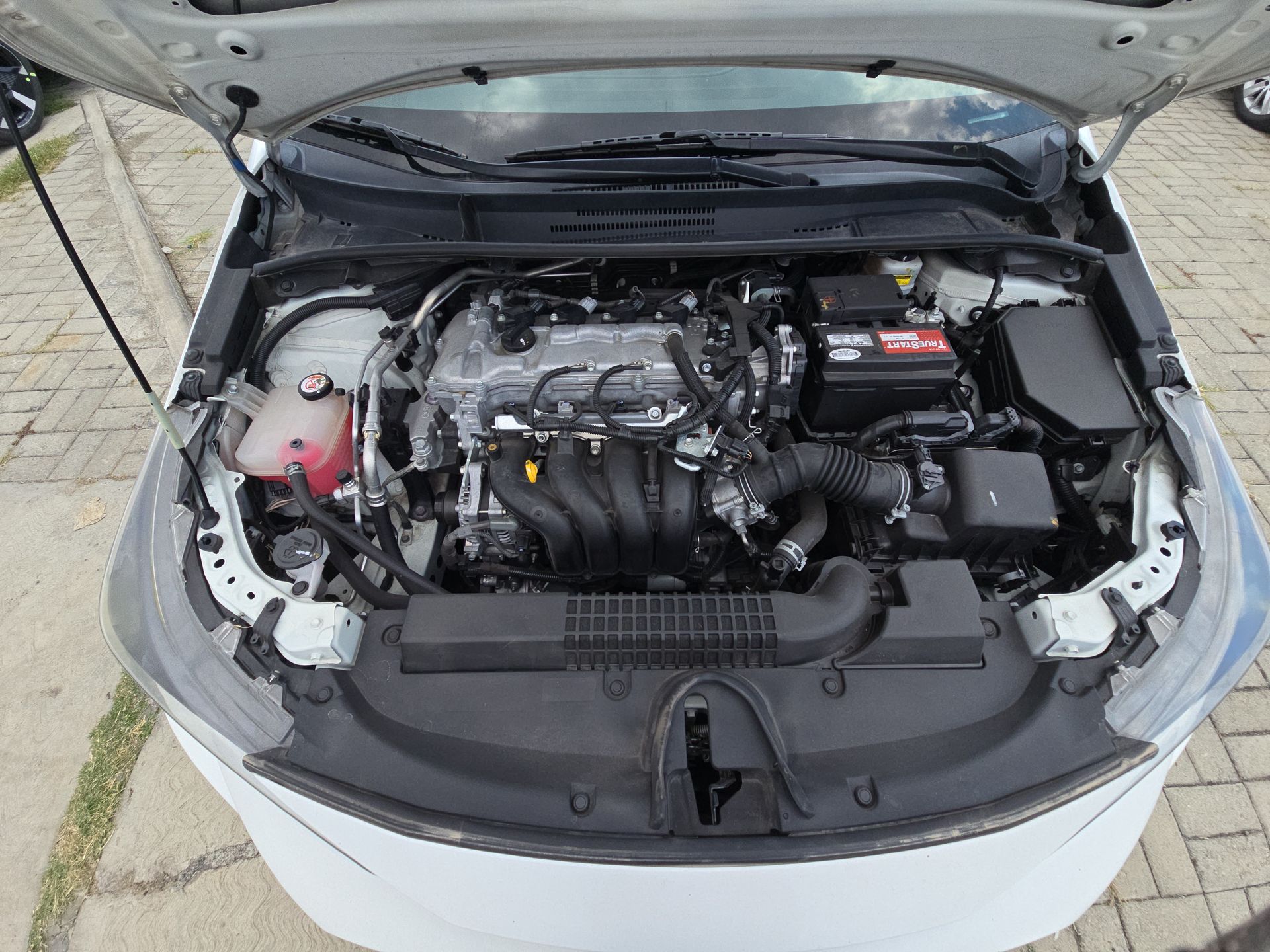 2021 Toyota Corolla 4p Base L4/1.8 Aut