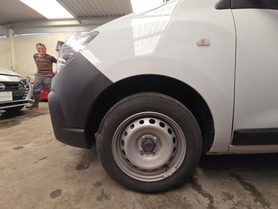 2024 Renault Kangoo 5p Intense L4/2.5 Man