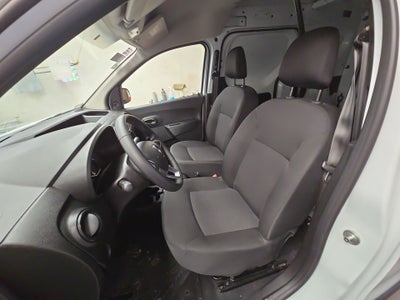 2024 Renault Kangoo 5p Intense L4/2.5 Man