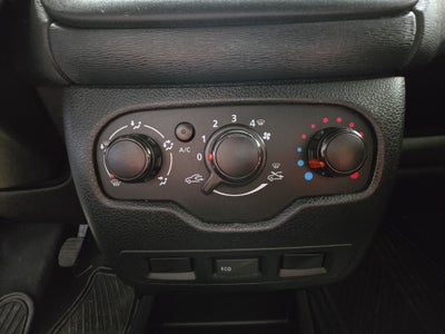 2024 Renault Kangoo 5p Intense L4/2.5 Man