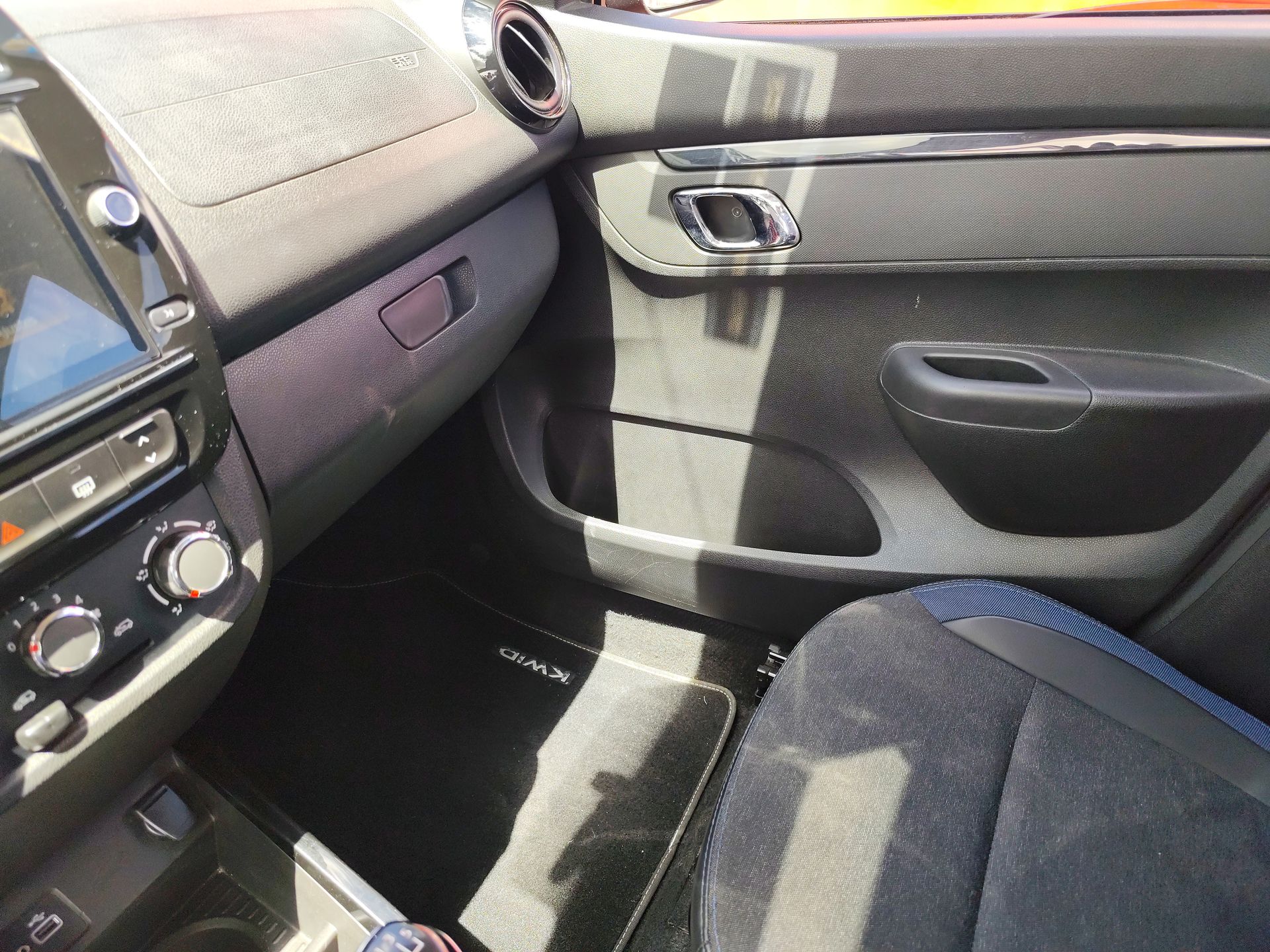 2023 Renault Kwid 5p Iconic L3/1.0 Man
