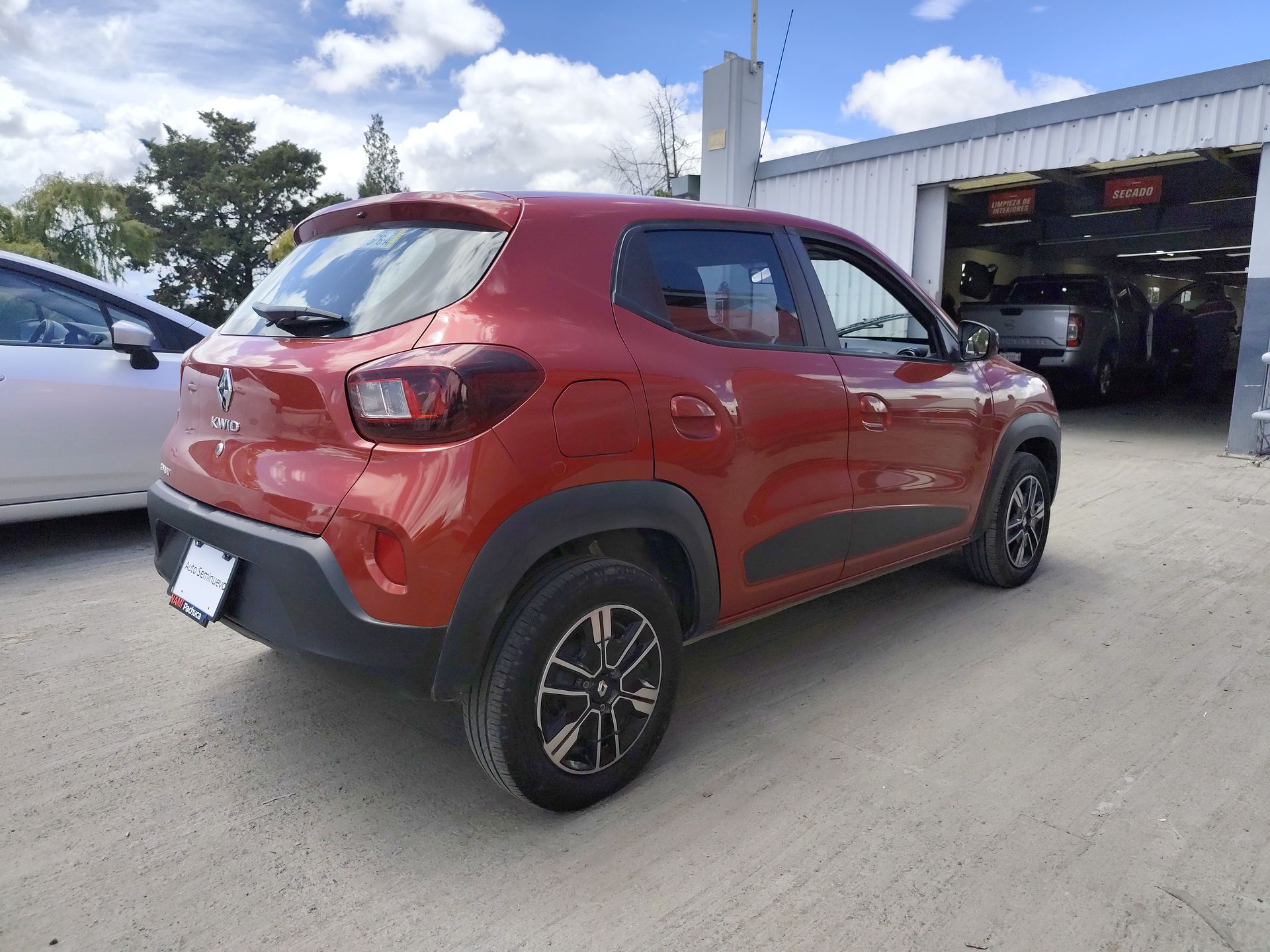 2023 Renault Kwid 5p Iconic L3/1.0 Man