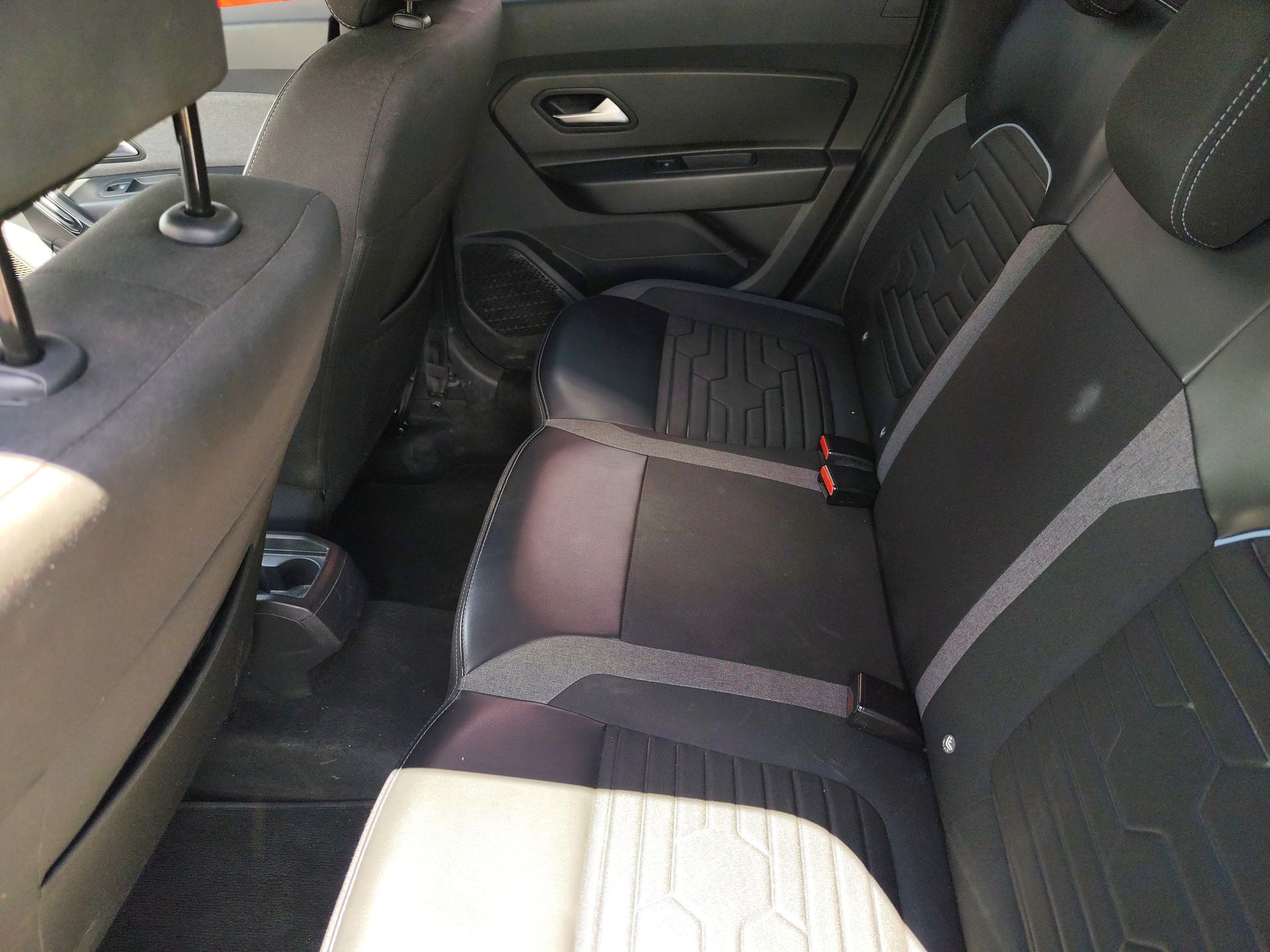 2024 Renault Duster 5p Intens L4/1.6/T Man