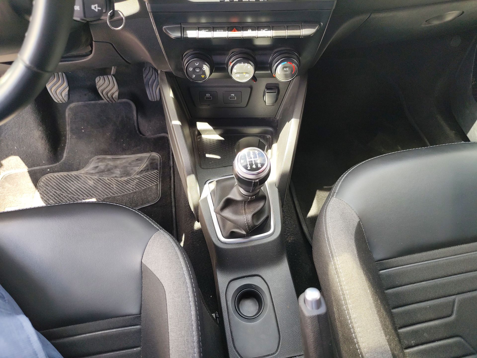 2024 Renault Duster 5p Intens L4/1.6/T Man