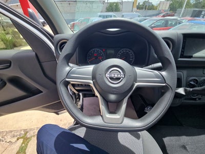 2026 Nissan Urvan 4p Amplia L4/2.5 Man