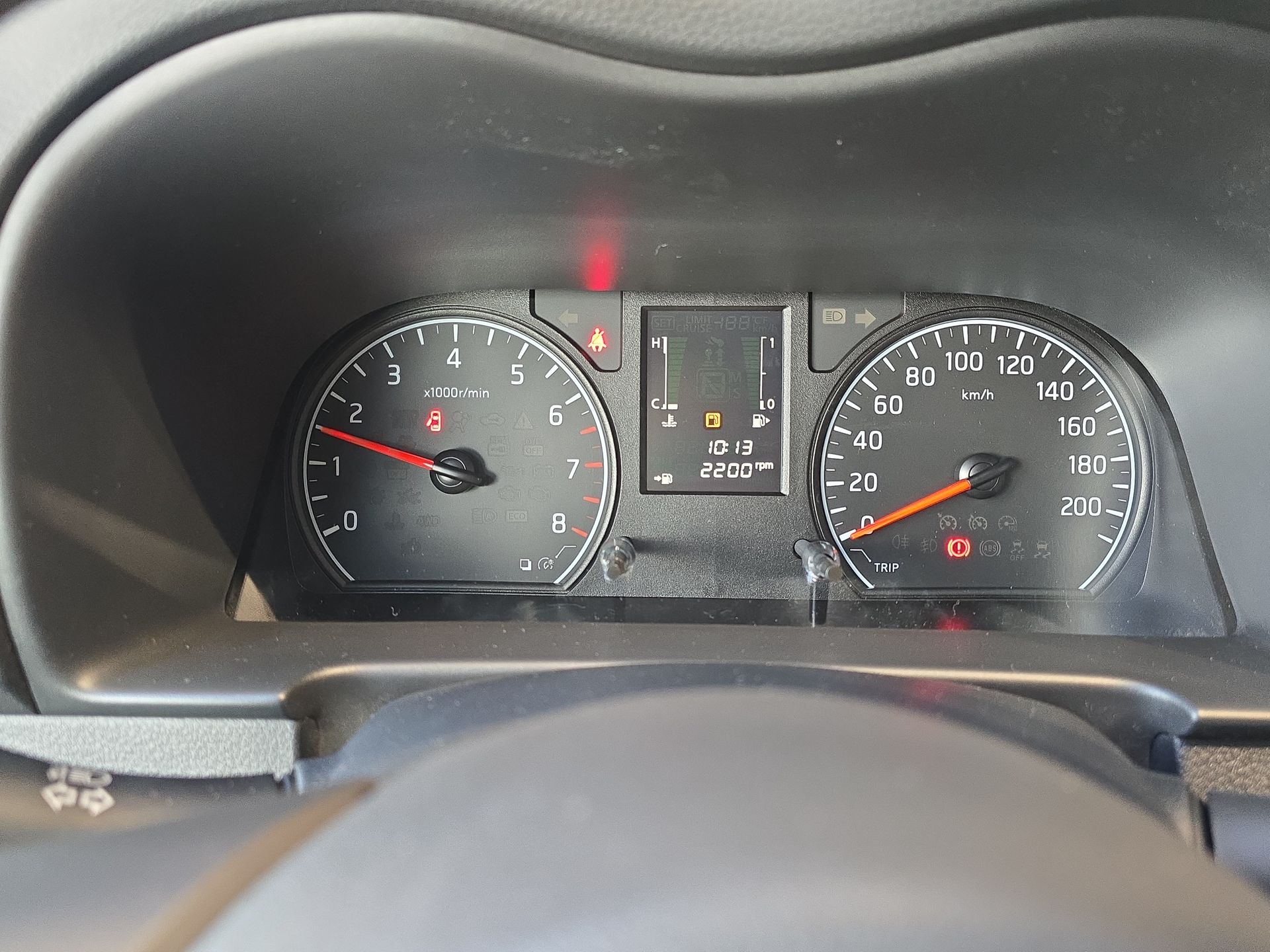 2026 Nissan Urvan 4p Amplia L4/2.5 Man