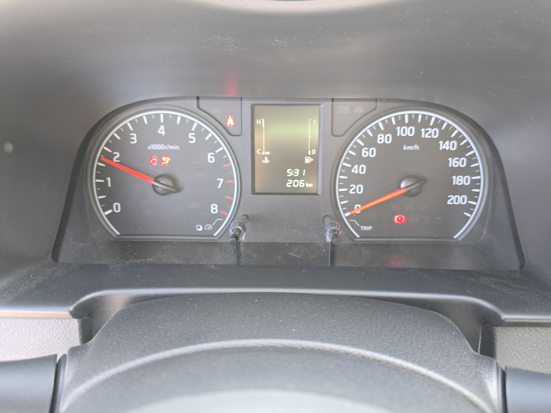 2026 Nissan Urvan 4p Amplia L4/2.5 Man Ventanas