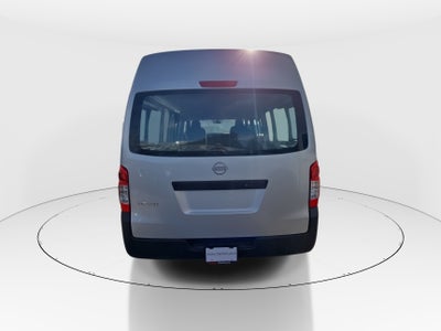 2026 Nissan Urvan 4p Amplia L4/2.5 Man Ventanas