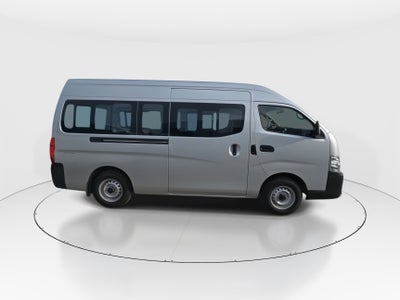 2026 Nissan Urvan 4p Amplia L4/2.5 Man Ventanas