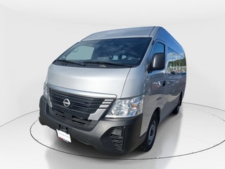 2026 Nissan Urvan 4p Amplia L4/2.5 Man Ventanas