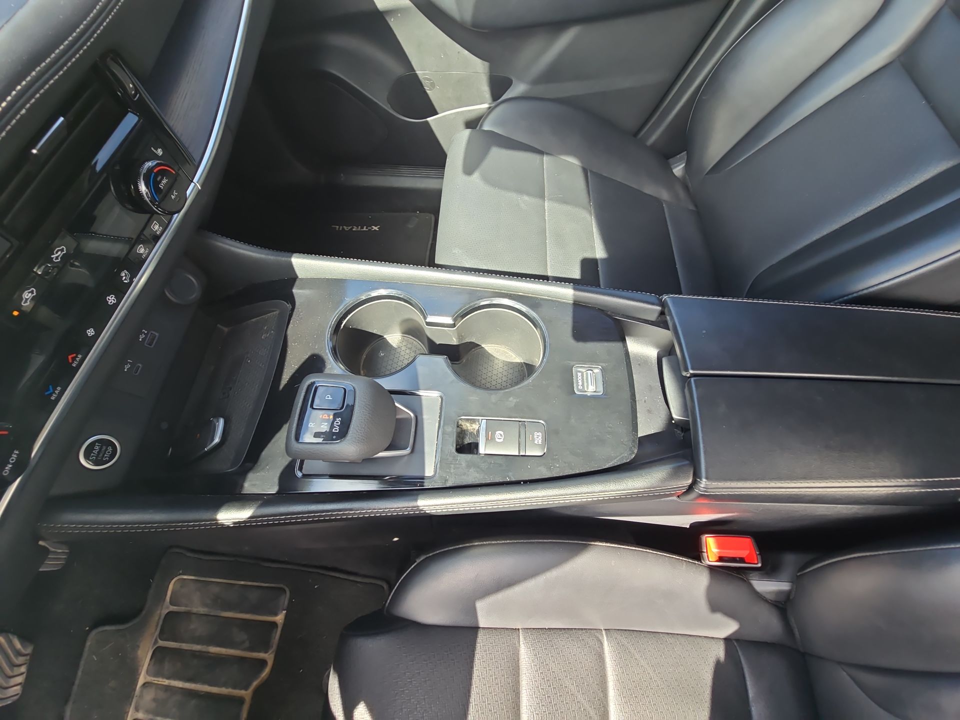 2023 Nissan X-Trail 5p Platinum 3 Row L4/2.5 Aut