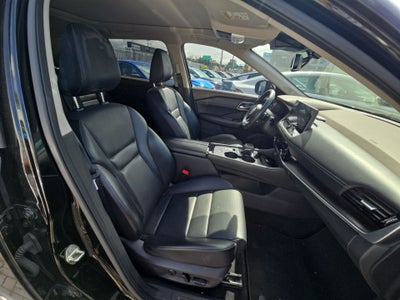 2023 Nissan X-Trail 5p Platinum 3 Row L4/2.5 Aut
