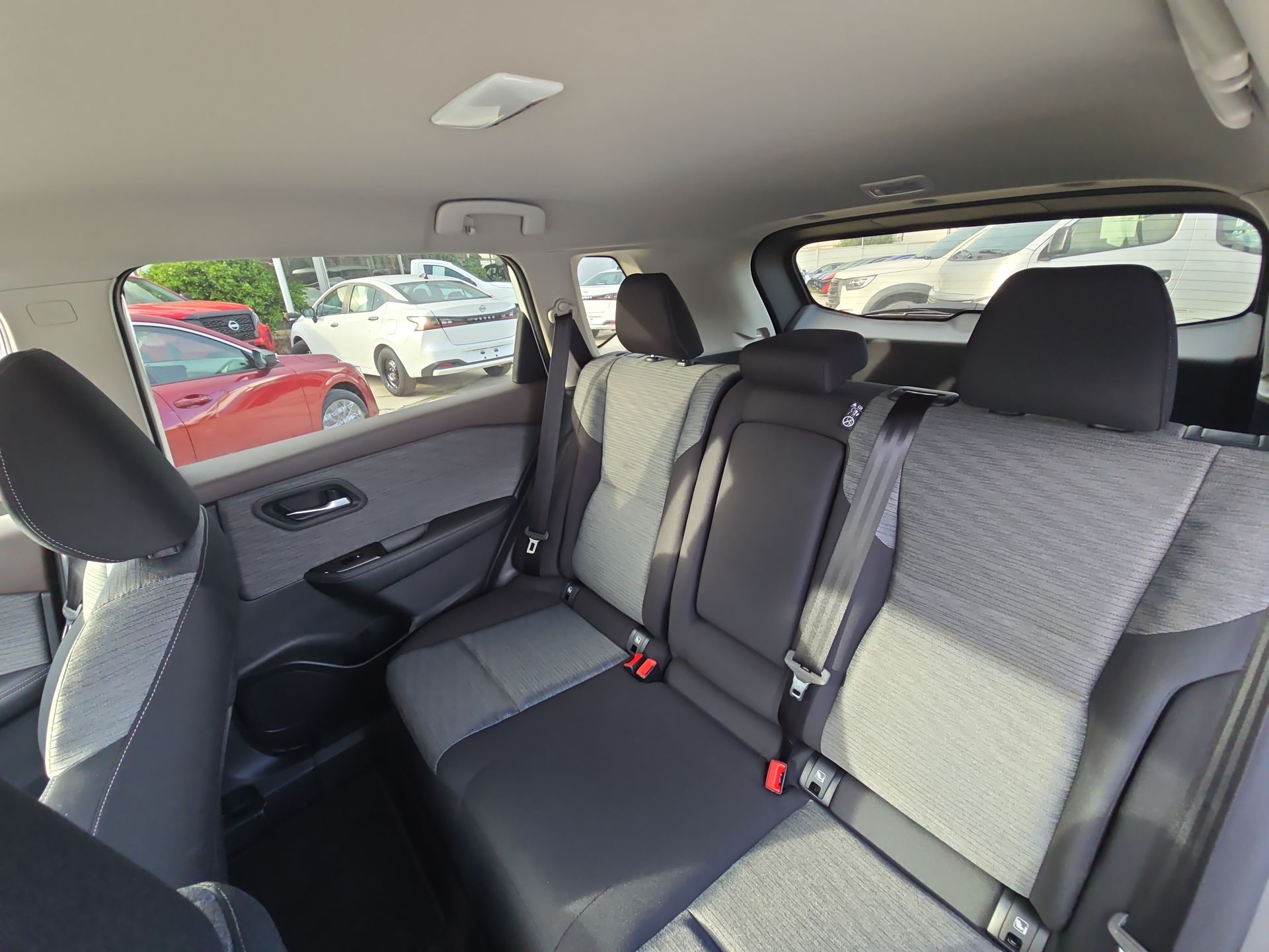 2026 Nissan X-Trail 5p Advance 2 Row L4/2.5 Aut
