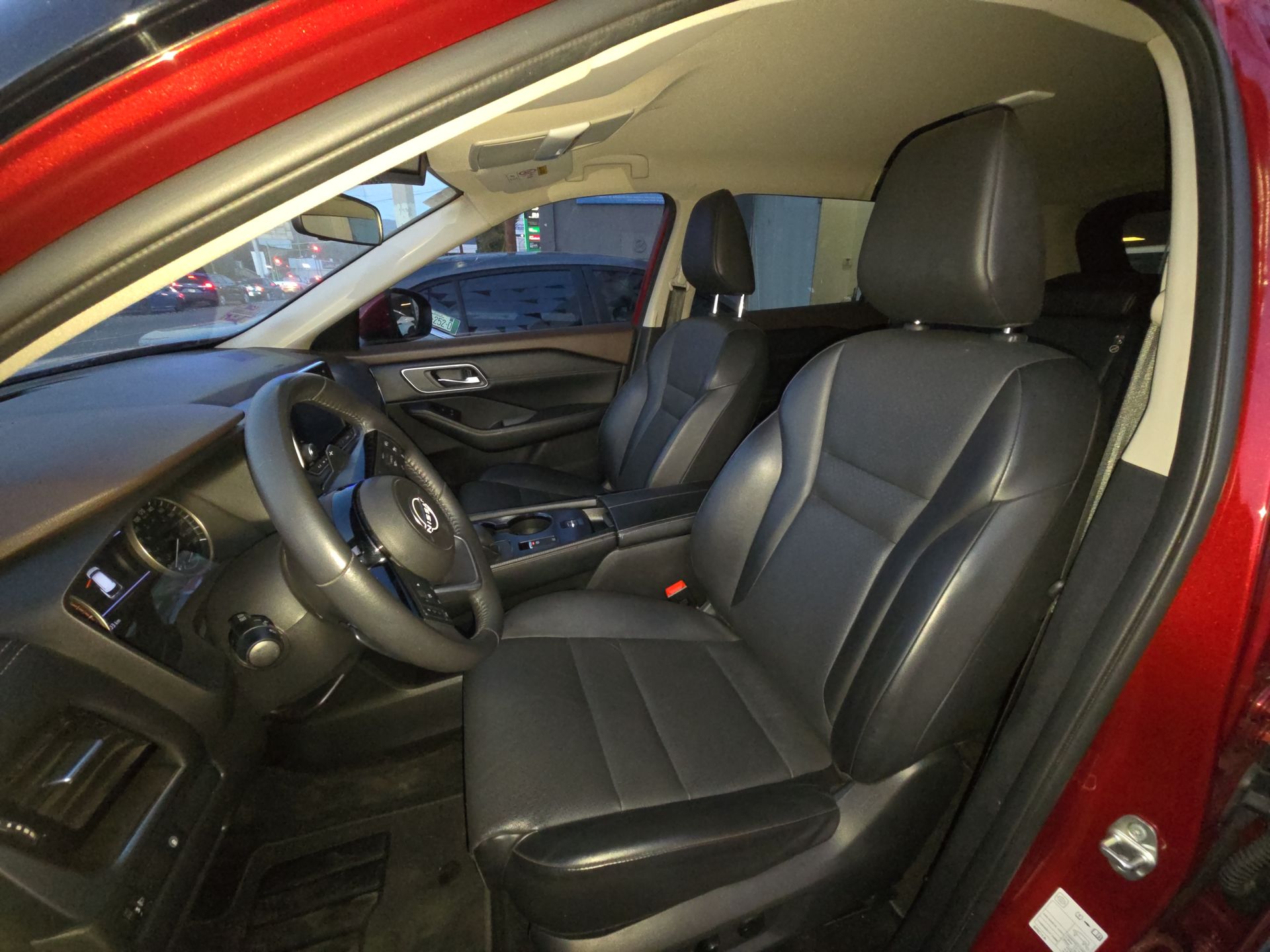 2025 Nissan X-Trail 5p Exclusive 2 Row L4/2.5 Aut