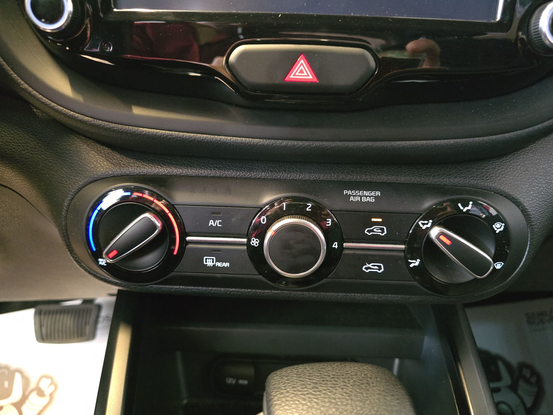2024 Kia Soul 5p LX L4/1.6 Aut