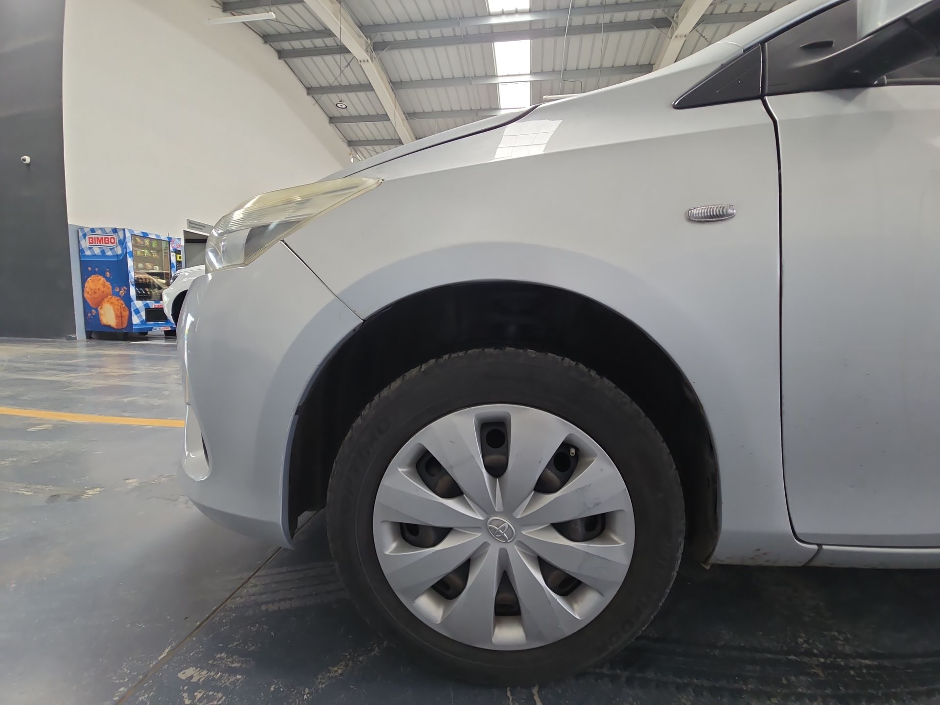 2017 Toyota Yaris 4p Sedán Core L4/1.5 Man