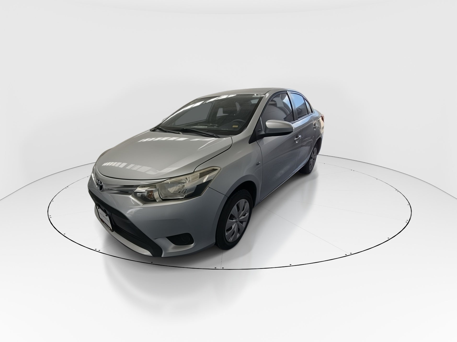 2017 Toyota Yaris 4p Sedán Core L4/1.5 Man