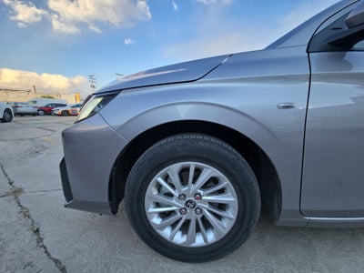 2023 Toyota Yaris 4p Sedán S L4/1.5 Man