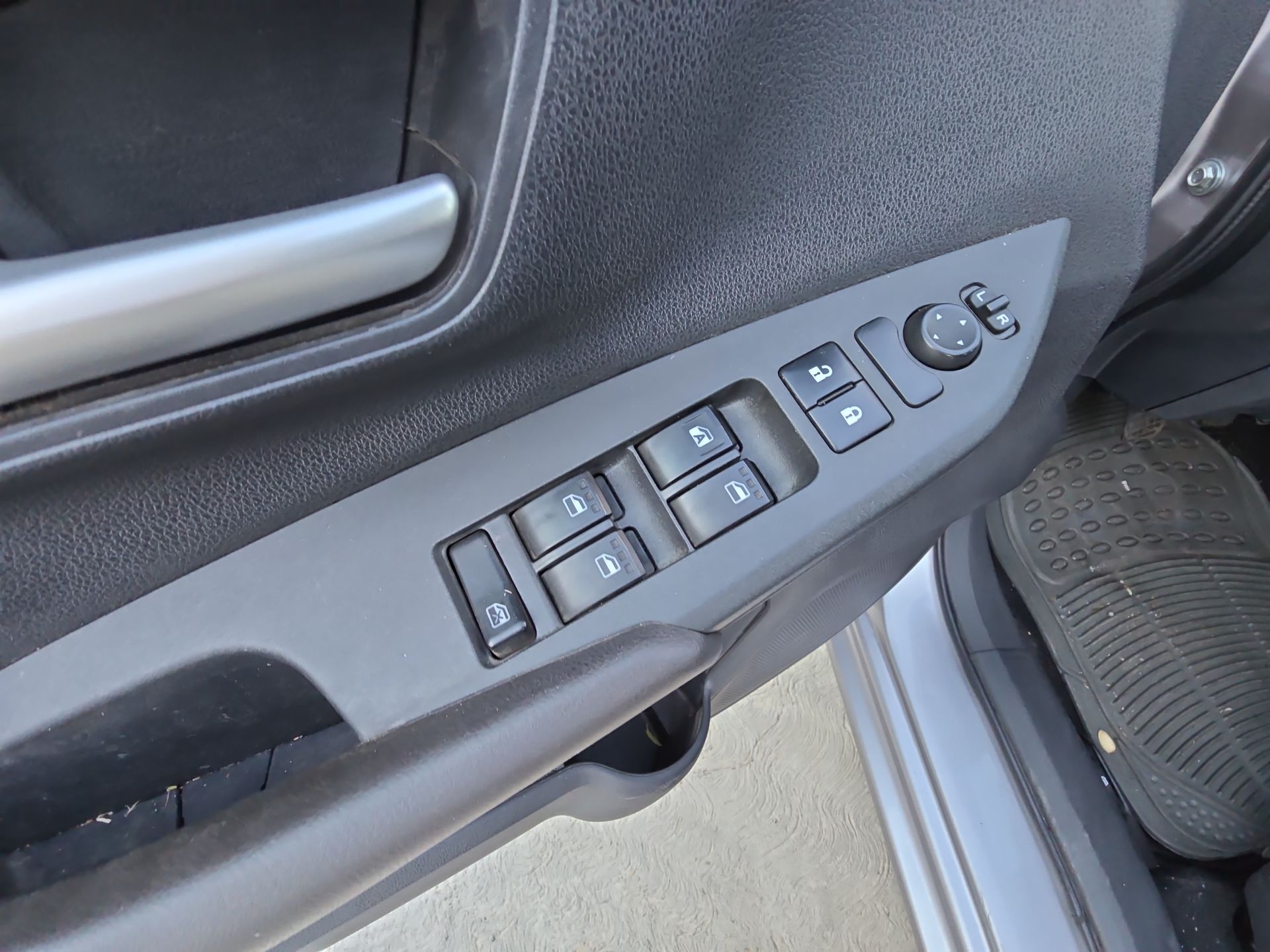 2023 Toyota Yaris 4p Sedán S L4/1.5 Man