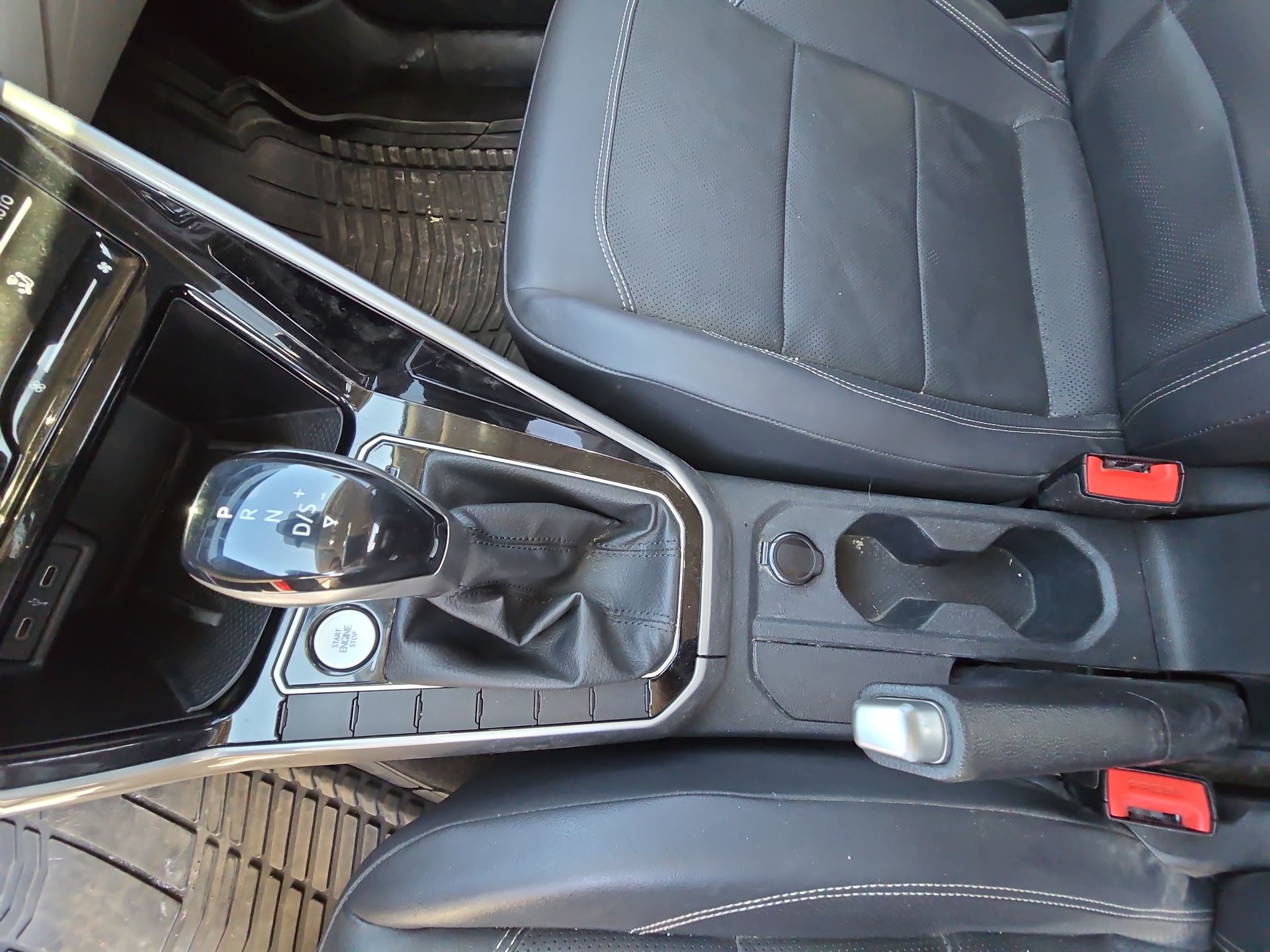 2024 Volkswagen Virtus 4p Highline L4/1.6 Aut