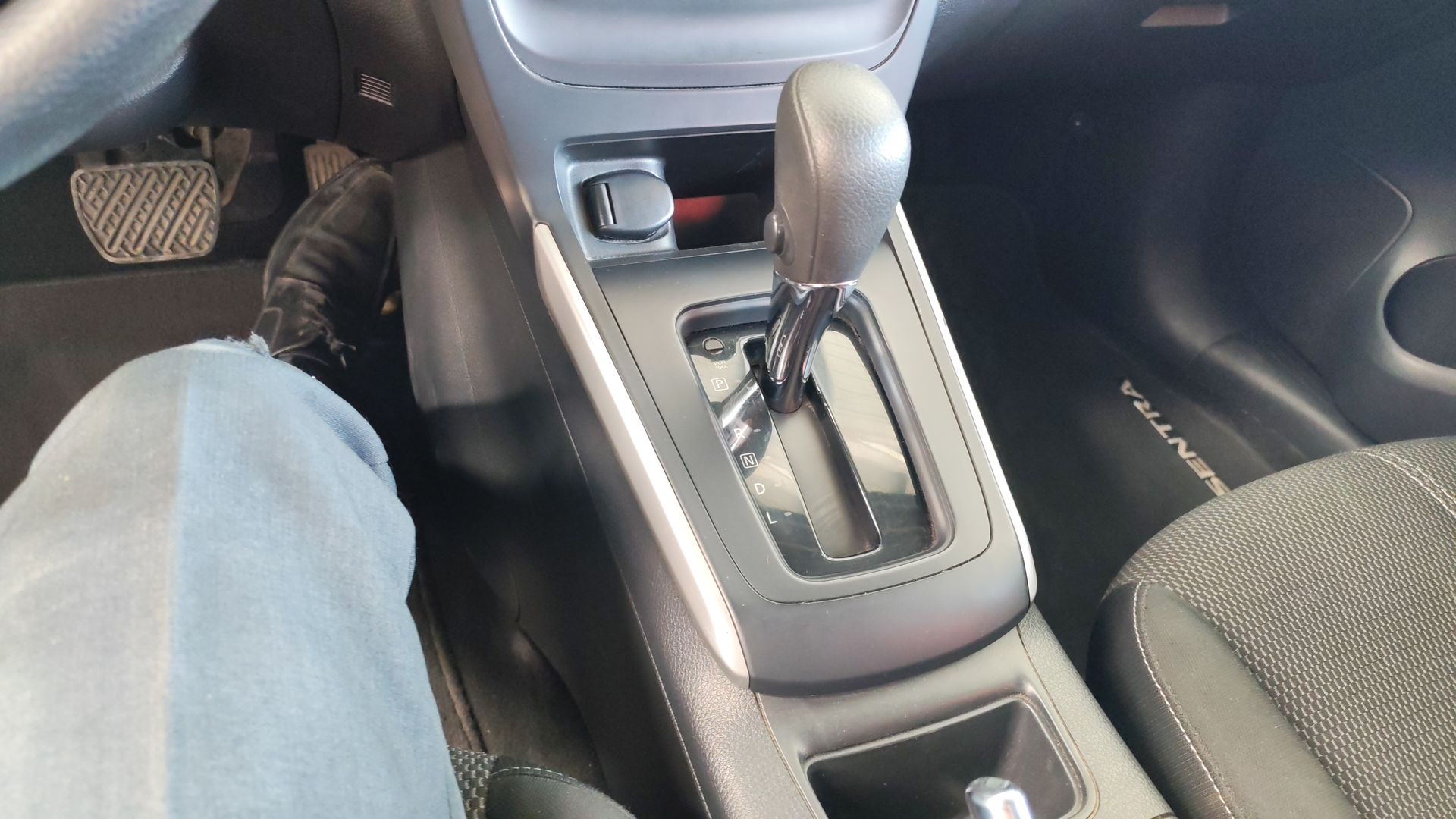 2018 Nissan Sentra 4p Sense L4/1.8 Aut