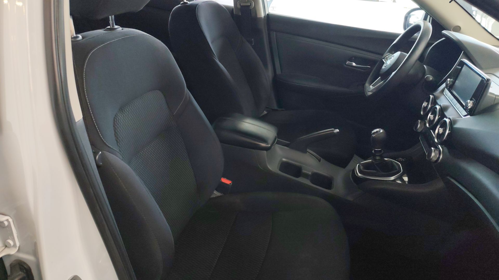 2023 Nissan Sentra 4p Sense L4/2.0 Man