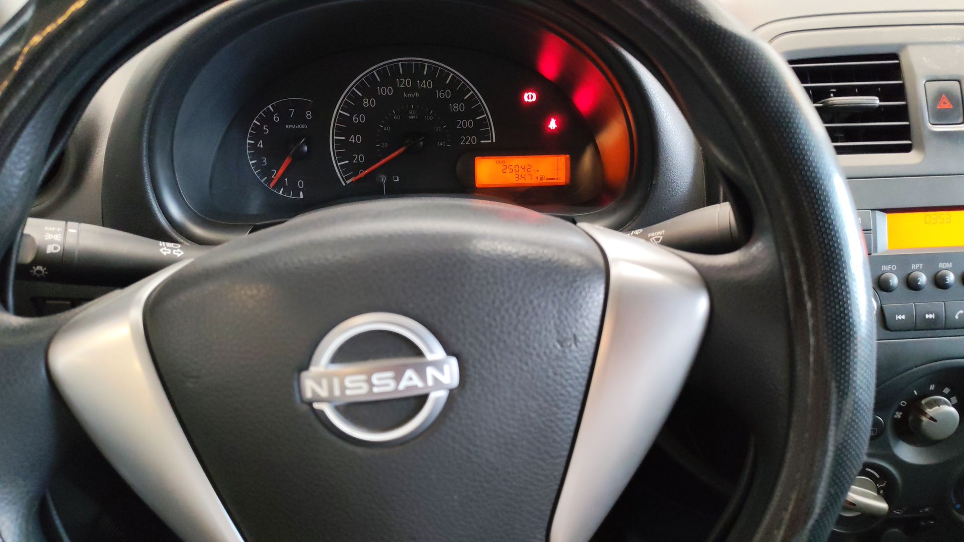 2024 Nissan V-Drive 4p L4/1.6 Man Audio