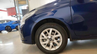 2024 Nissan V-Drive 4p L4/1.6 Man Audio