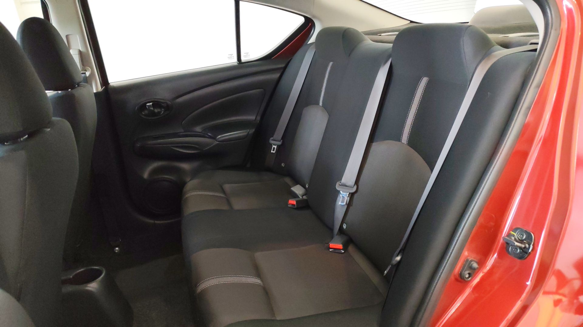 2024 Nissan V-Drive 4p L4/1.6 Man Audio