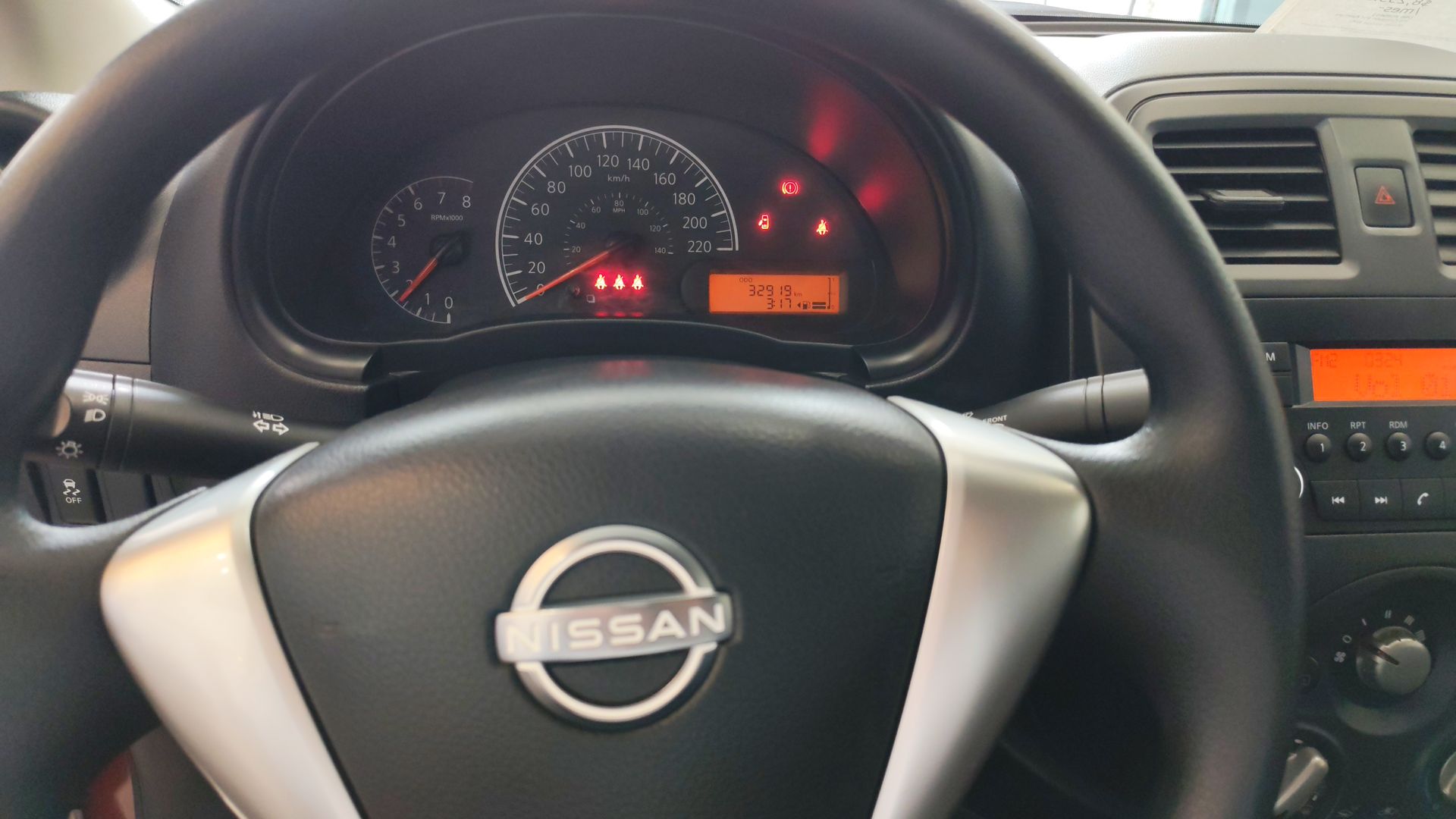 2024 Nissan V-Drive 4p L4/1.6 Man Audio