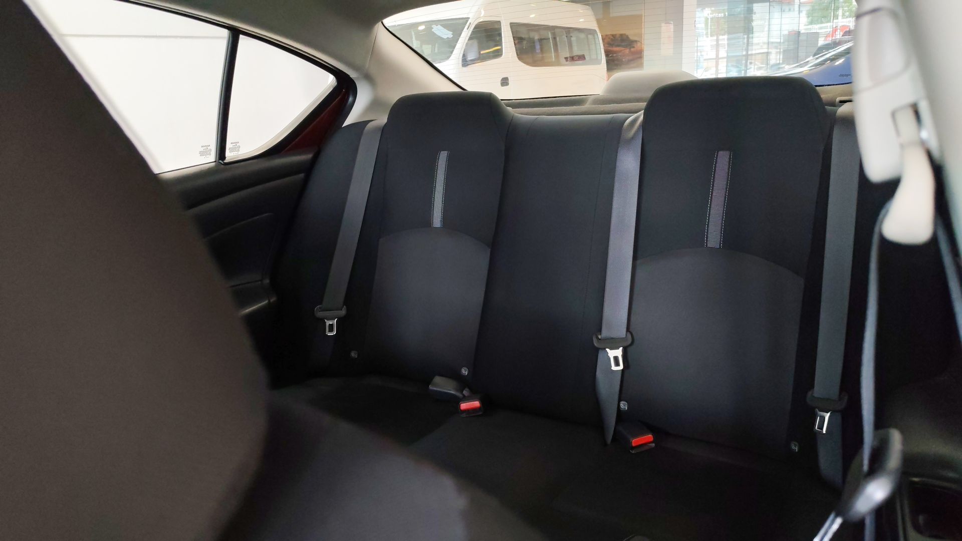2024 Nissan V-Drive 4p L4/1.6 Man Audio