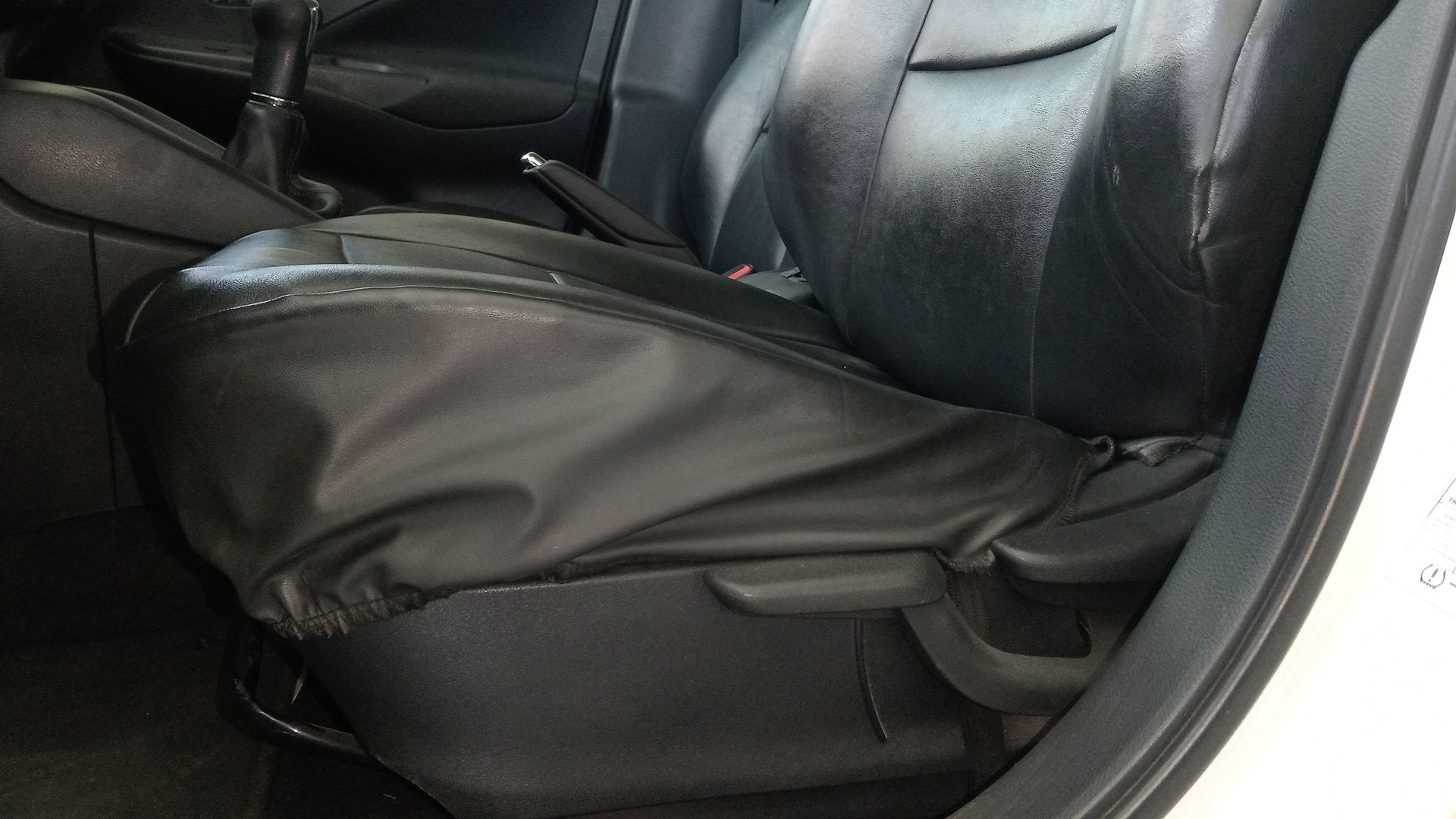 2021 Nissan Versa 4p Advance L4/1.6 Man