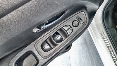 2021 Nissan Versa 4p Advance L4/1.6 Man