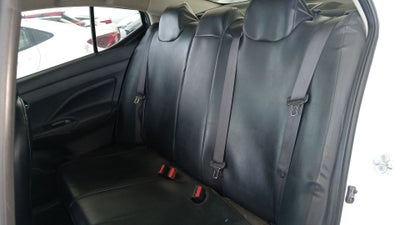 2021 Nissan Versa 4p Advance L4/1.6 Man