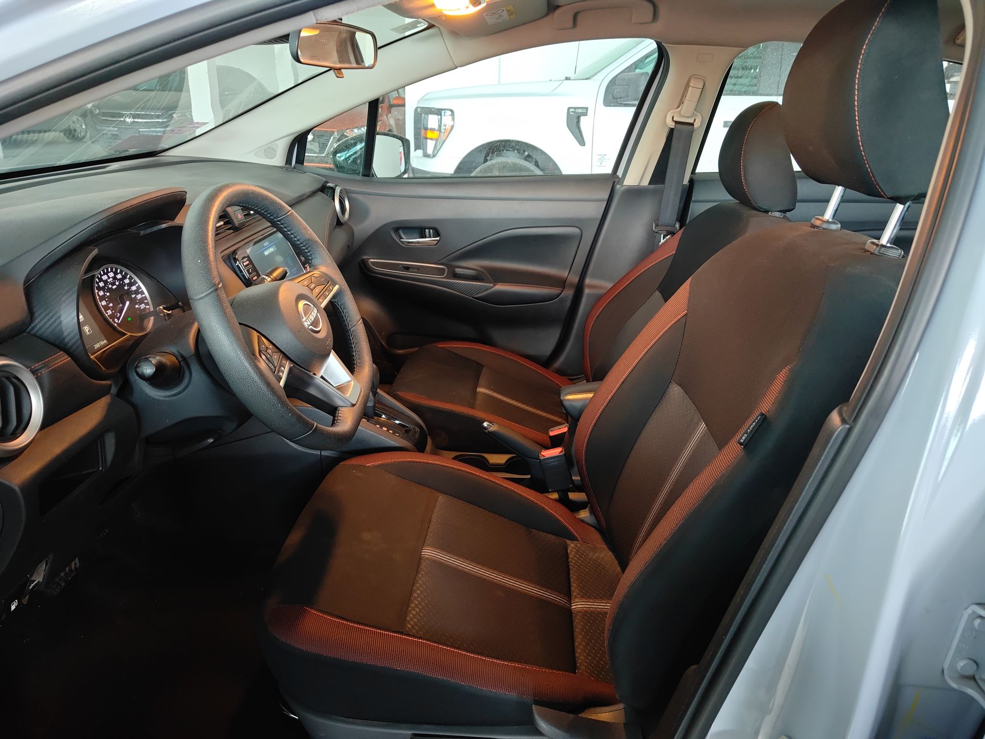 2024 Nissan Versa 4p SR L4/1.6 Aut