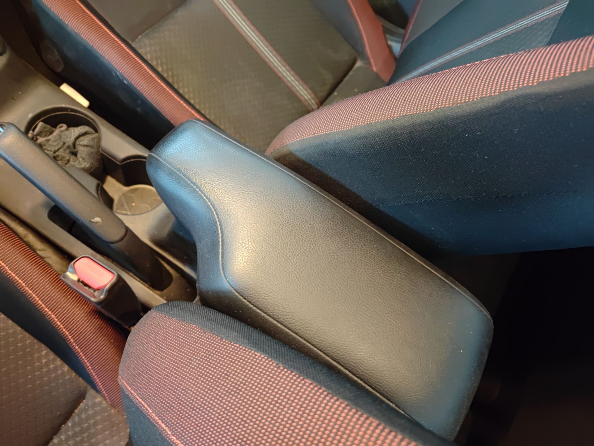 2024 Nissan Versa 4p SR L4/1.6 Aut