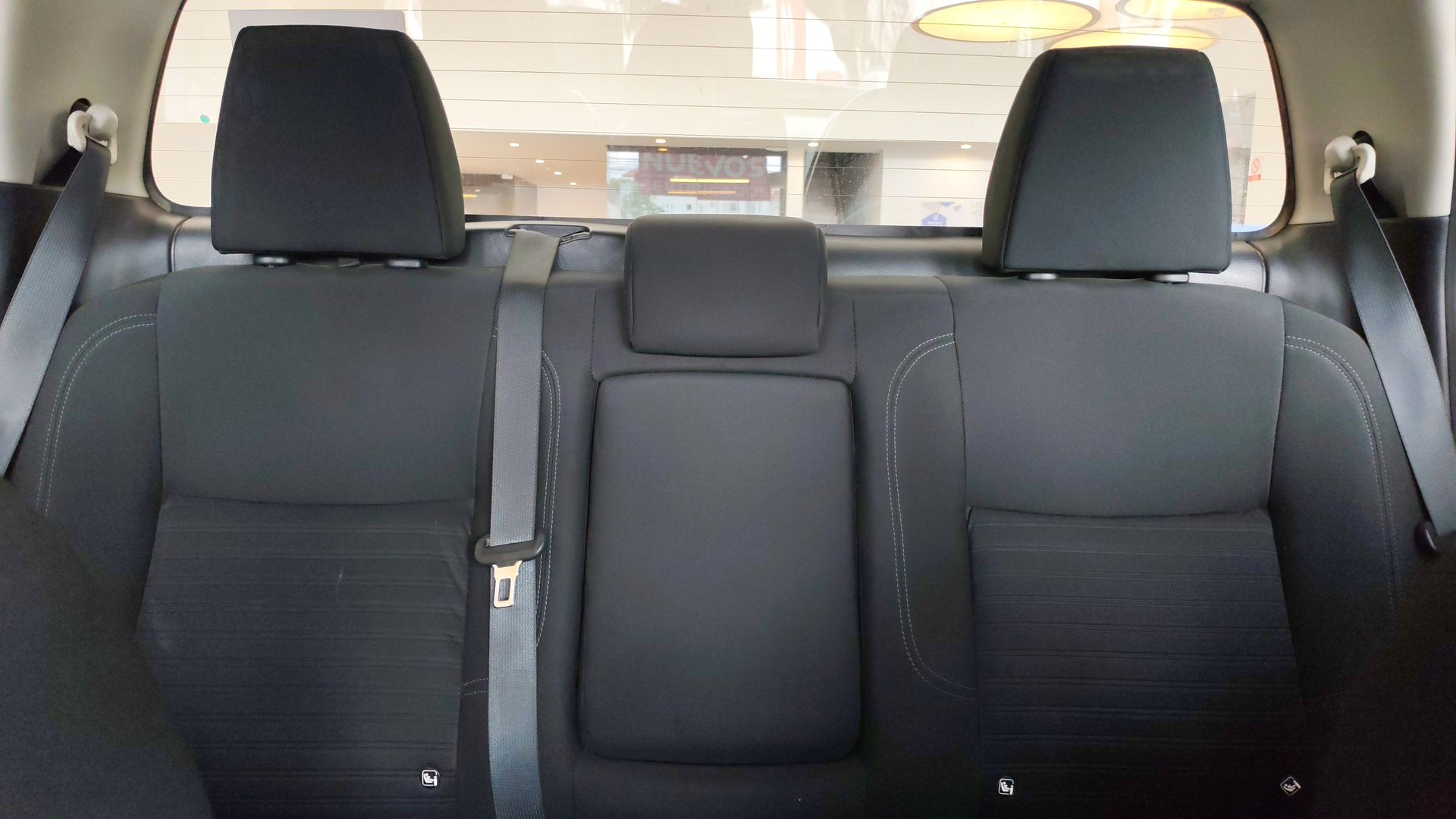 2023 Nissan Frontier 4p LE L4/2.5 Aut