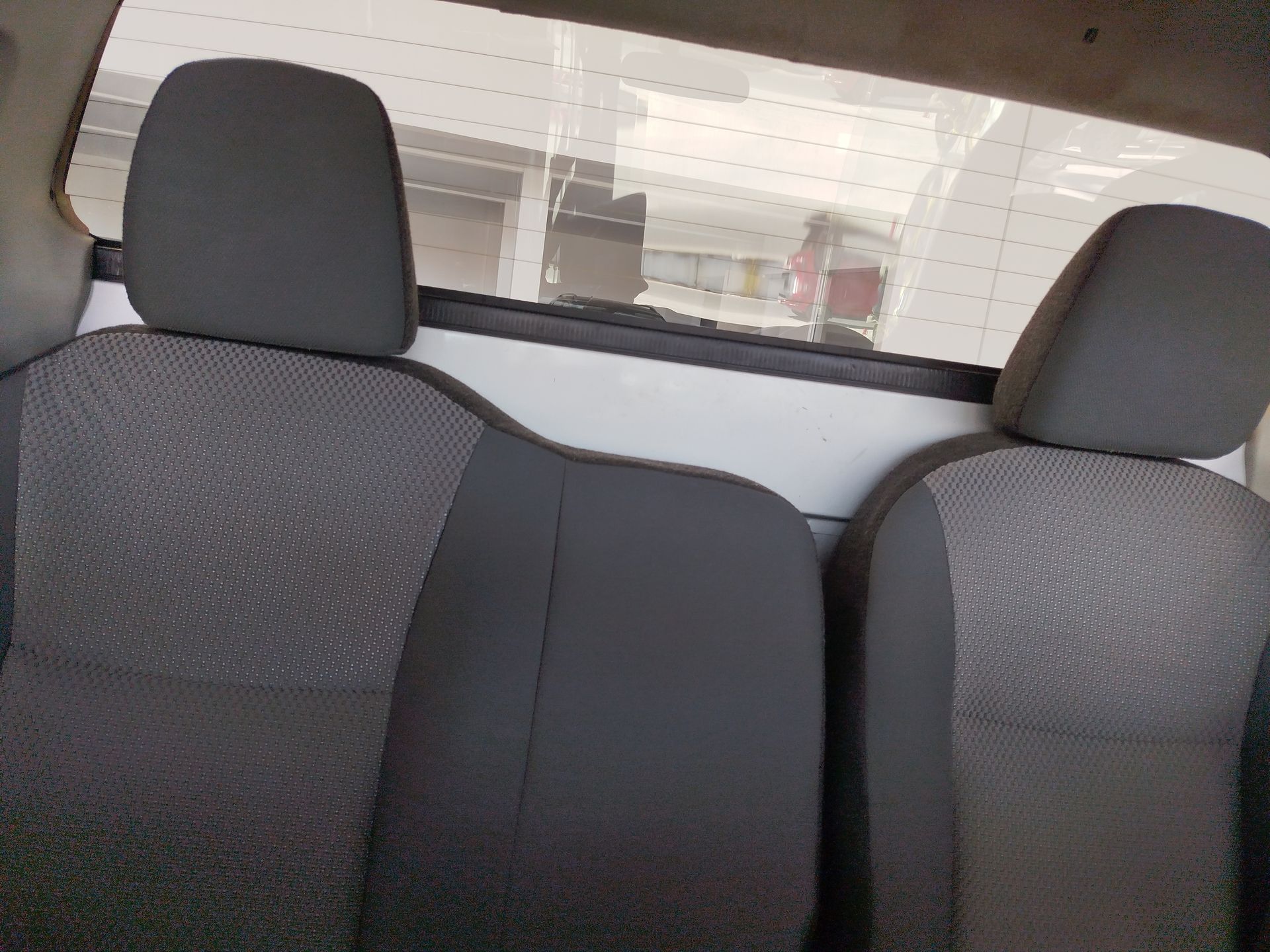 2018 Nissan Chasis Cabina NP300 2p L4/2.4 Man A/C