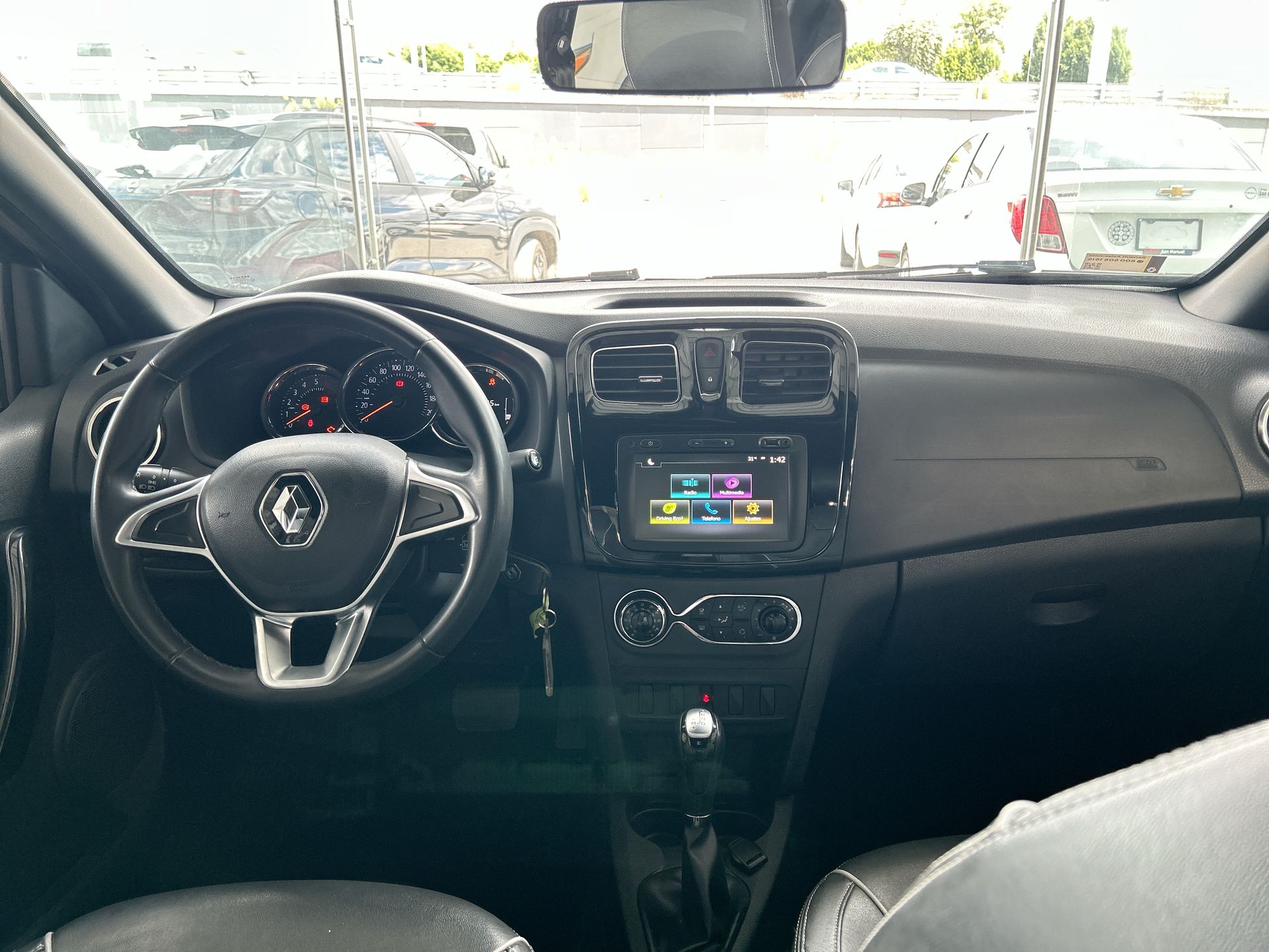 2023 Renault Logan 4p Intens L4/1.6 Aut