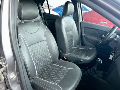 2023 Renault Logan 4p Intens L4/1.6 Aut