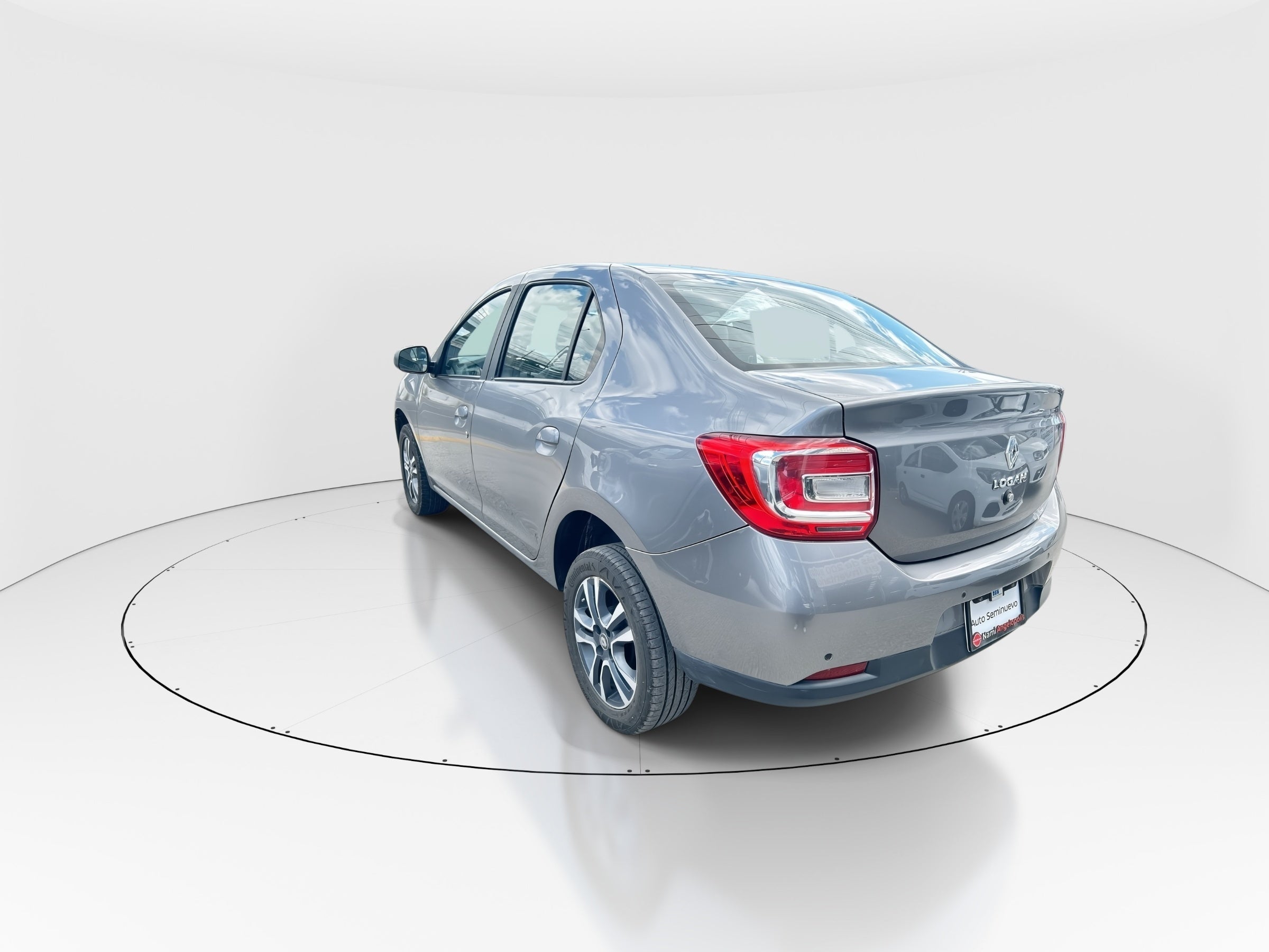 2023 Renault Logan 4p Intens L4/1.6 Aut
