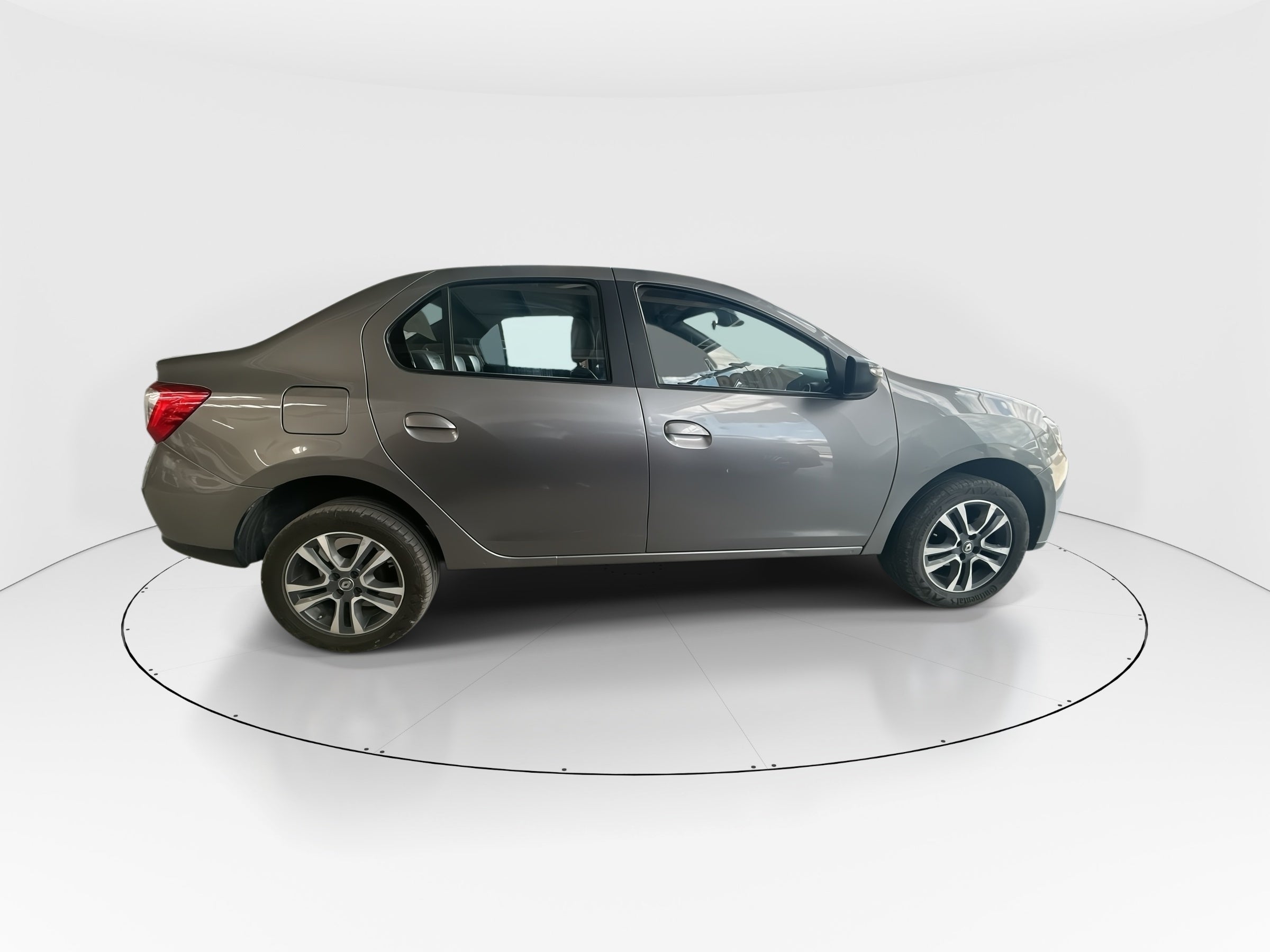 2023 Renault Logan 4p Intens L4/1.6 Aut