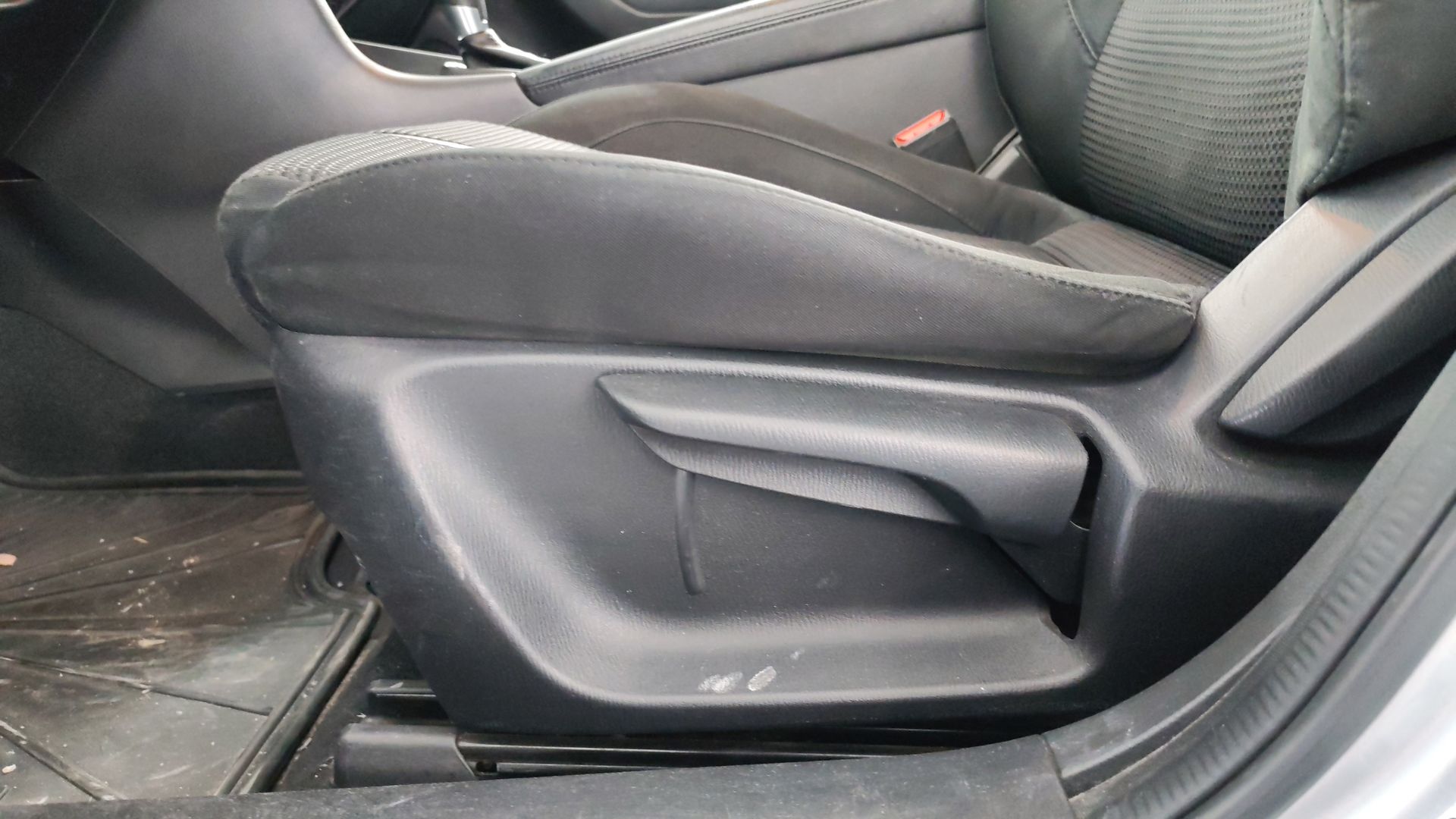 2017 Mazda Mazda 3 4p Sedán i L4/2.0 Aut