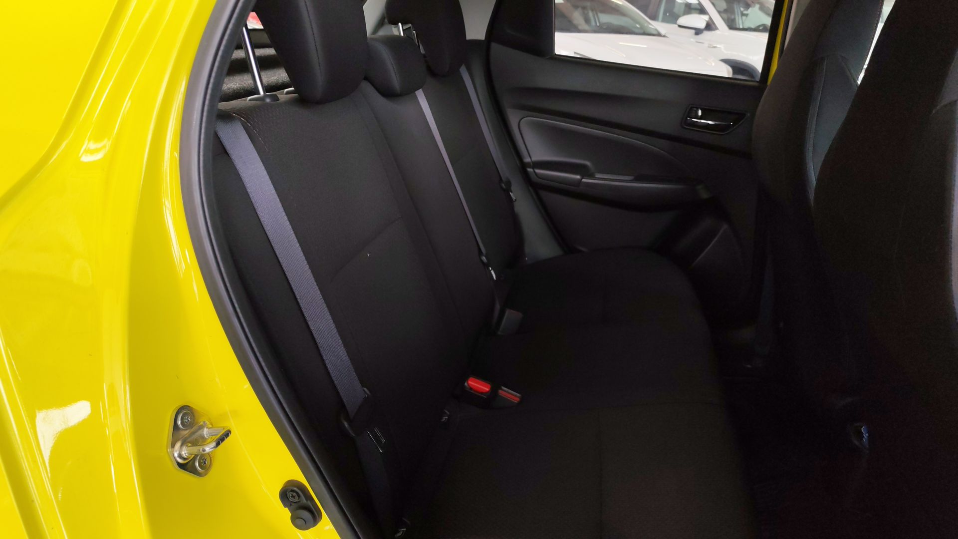 2024 Suzuki Swift 5p GLX L4/1.4 Aut