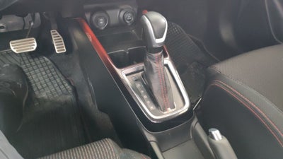 2024 Suzuki Swift 5p GLX L4/1.4 Aut