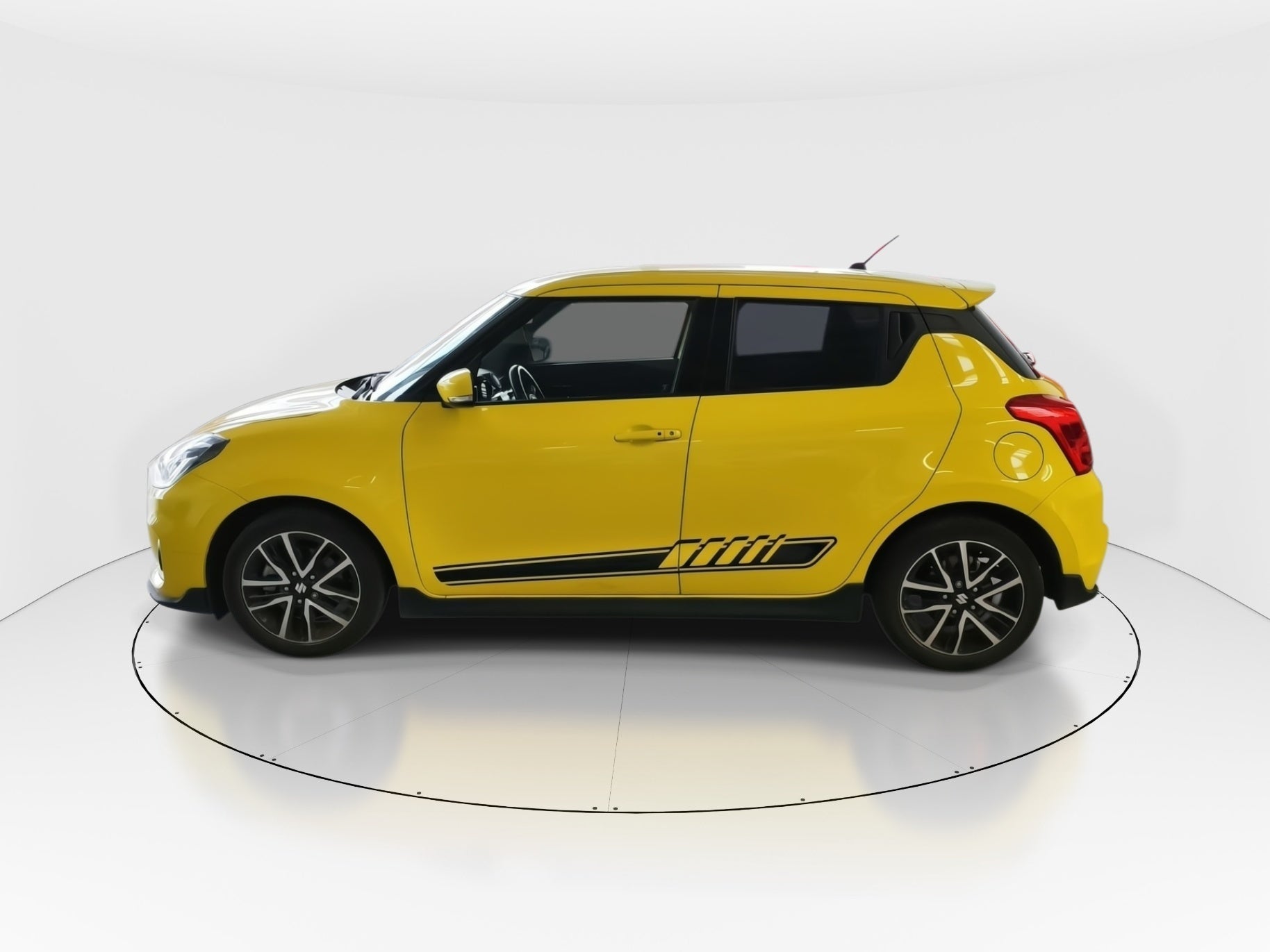 2024 Suzuki Swift 5p GLX L4/1.4 Aut