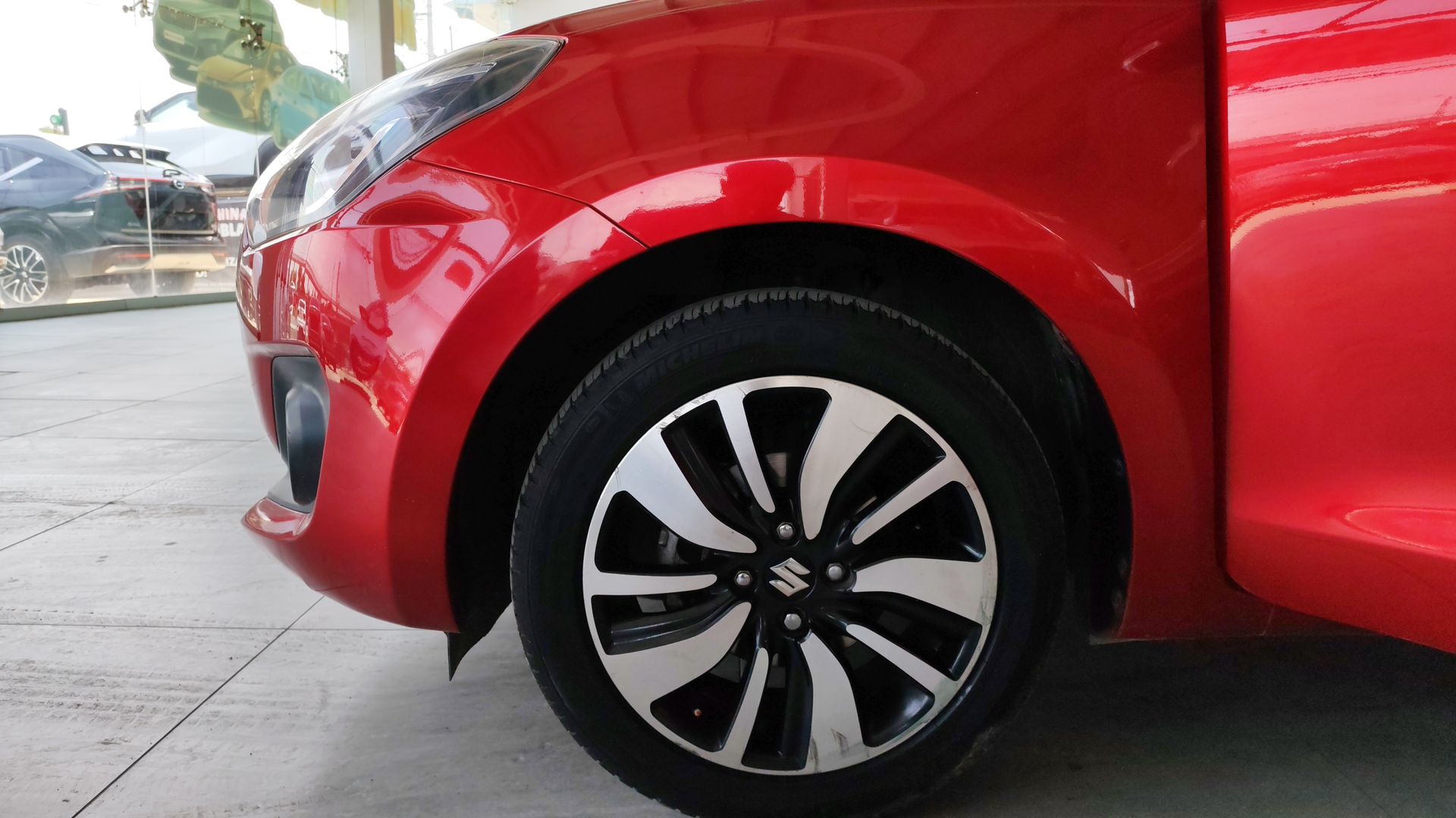 2018 Suzuki Swift 5p GLX L4/1.4 Man