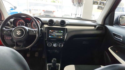 2018 Suzuki Swift 5p GLX L4/1.4 Man